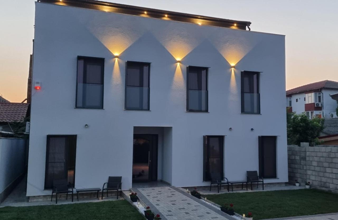 Chg Boutique Hotel Costinesti Bagian luar foto