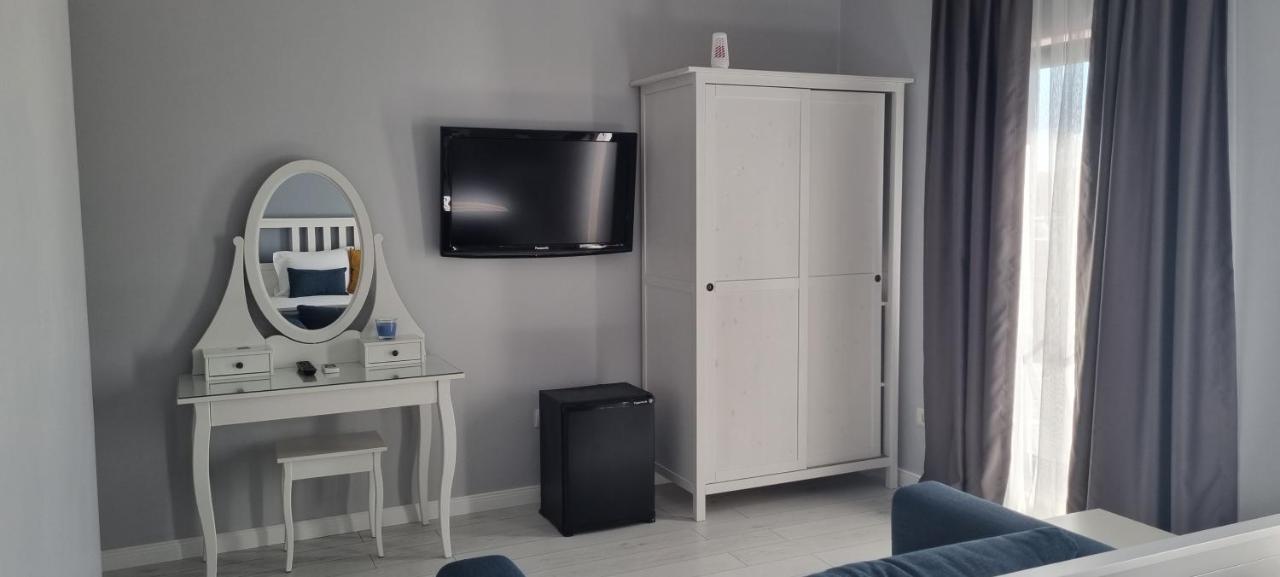 Chg Boutique Hotel Costinesti Bagian luar foto